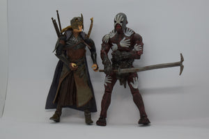 LORD OF THE RINGS : Uruk-Hai & Elven Archer  (Loose / missing Bow)