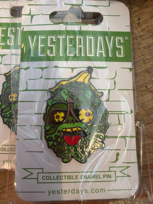 Enamel Pin: Skate Lizard (YESTERDAYS)