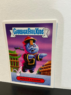 Garbage Pail Kids : Revenge of the Horror-ible (2019 Series) - Misty Vampire 11b