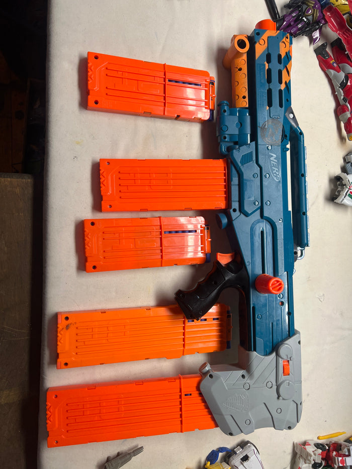 Nerf Zombie Strike ZED Squad Longshot Cs-12 Blaster 4 Clips (Extra Darts)