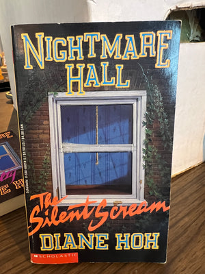 Nightmare Hall #1 : The Silent Scream - Diane Hoh Die-Cut Cover /  First Printing