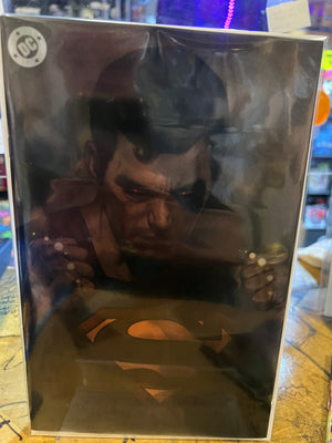 DC K.O. #1 (OF 5) Ben Oliver Gold Foil Lights Out Blind Bag Variant