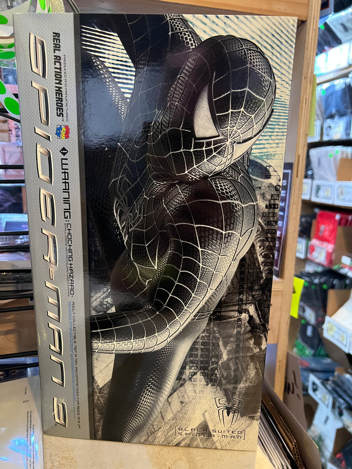 Spider-Man 3 : Medicom RAH Black Suit Spider-man Figure MISB