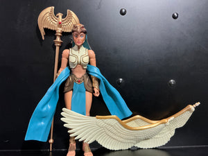 Masters of the Universe MOTU Classics: Queen Grayskull Complete / Loose Mint