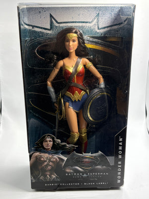 Batman V Superman : Wonder Woman Barbie MISB
