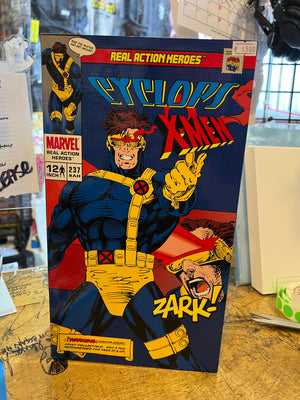 Cyclops X-Men  : Medicom RAH Real Action Heroes MISB (dented box)