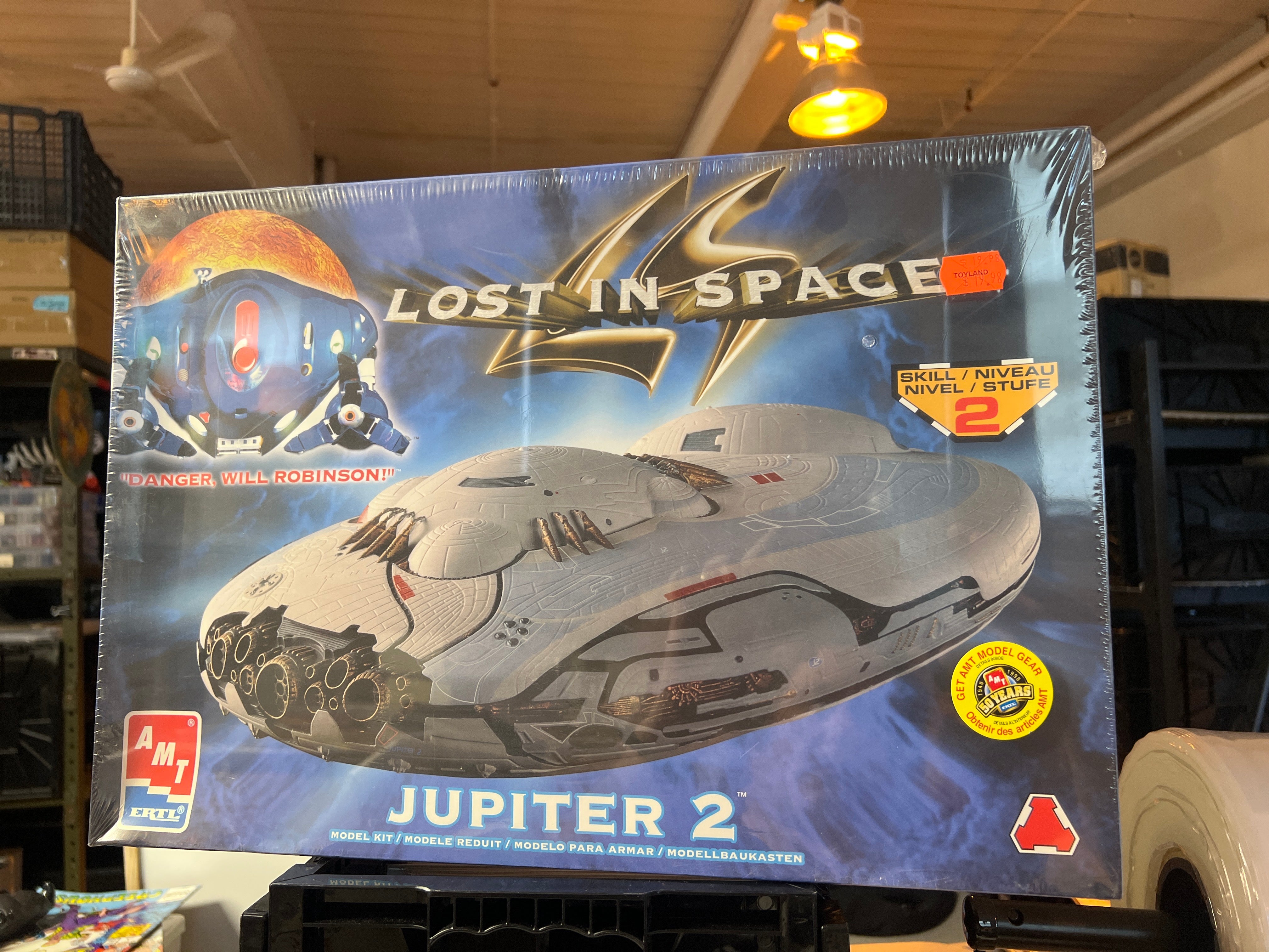 Lost In Space : Jupiter 2 (AMT / ERTL) Model Kit MISB – Fun Box