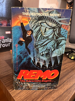 Remo Williams : The Adventure Begins 1985 Paperback Novelization w/ Movie Photos (AKA Destroyer)