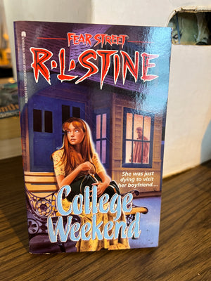 Fear Street : College Weekend - R.L. Stine Y.A. Horror Paperback