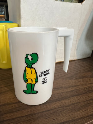Walt Kelly : POGO 1969 Churchy La Femme Plastic Drinking Cup