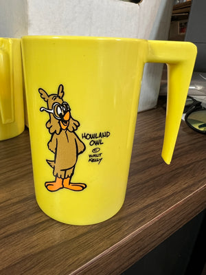 Walt Kelly : POGO 1969 Howland Owl Plastic Drinking Cup