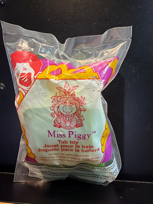 McDonalds Fast Food Toy: Muppets : Miss Piggy Tub Toy- MIP