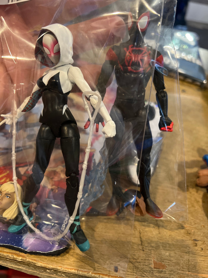 Miles Morales / Spider-Gwen : Into The Spider-Verse Two-Pack Loose Figures