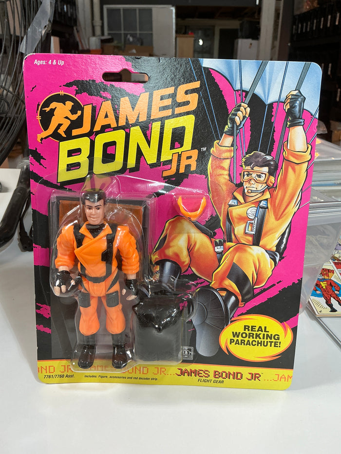 james bond gear James Bond Jr : Flight Gear Figure MOC – Fun Box Monster Emporium