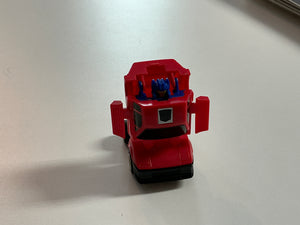 Transformers: G1 Throttlebot Chase