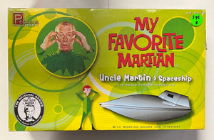 My Favorite Martian Uncle Martin and Spaceship: Pegasus Model Kit