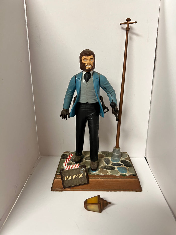 aurora monsters of the movies 1975 AURORA Monsters of the Movies MR. HYDE Model Kit (Canadian Editio – Fun Box Monster Emporium