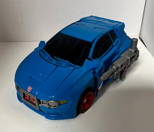 Transformers Generations 2014 Deluxe Class Autobot Skids
