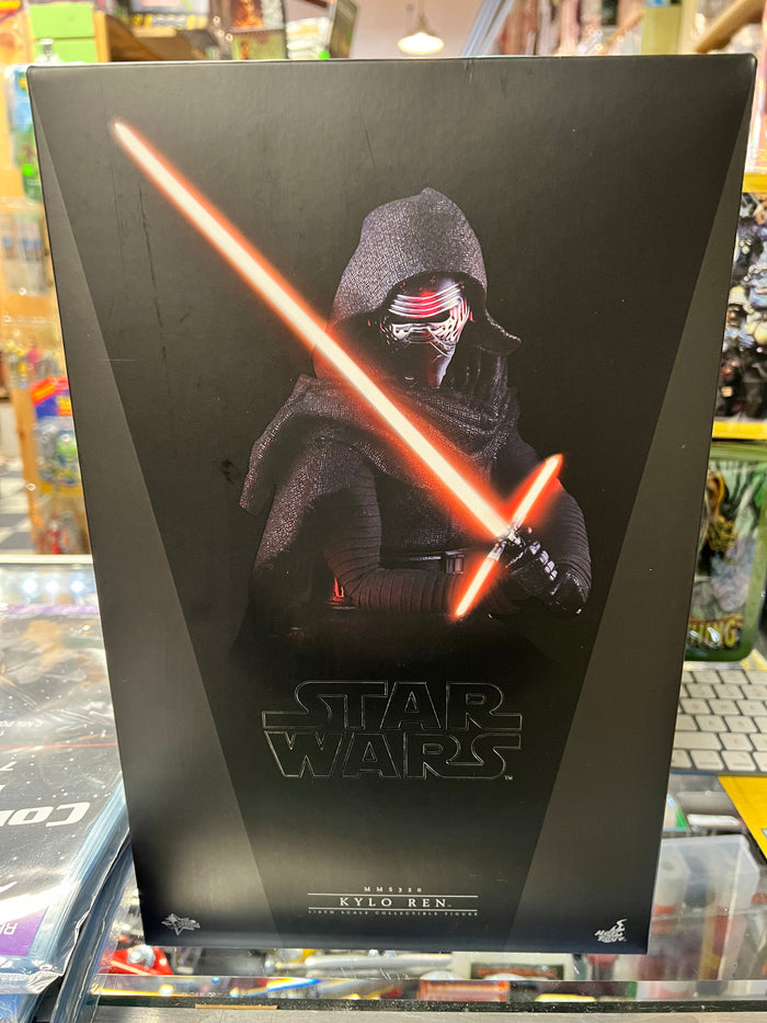 HOT TOYS Star Wars: The Force Awakens Kylo Ren 1/6 Scale Figure USED