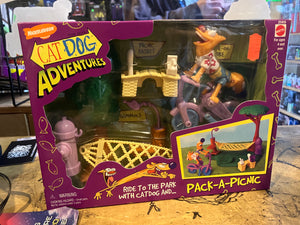 VINTAGE NICKELODEON CATDOG ADVENTURES "PACK A PICNIC" TOY PLAYSET  (1999, RARE)