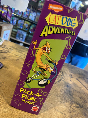 VINTAGE NICKELODEON CATDOG ADVENTURES "PACK A PICNIC" TOY PLAYSET  (1999, RARE)