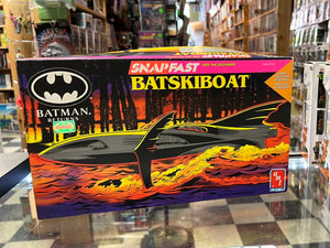 Batman Returns BATSKIBOAT SnapFast Model AMT