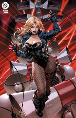SIRENS: LOVE HURTS #1 (OF 4) Second Printing Cvr B Derrick Chew Foil Var (MR)