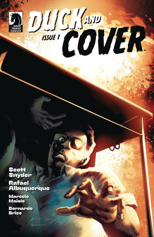 Duck and Cover #1 (CVR A) (Rafael Albuquerque)