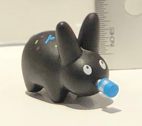 Black Confetti Party :  1.5" Personal Happiness Labbit - Kozik x Kidrobot Smorkin' Labbit Mini-Figure [Uncommon]