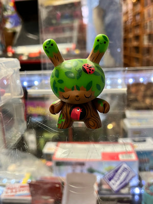 KIDROBOT 3" Dunny Anna Chambers Tree Ladybird LadyBug