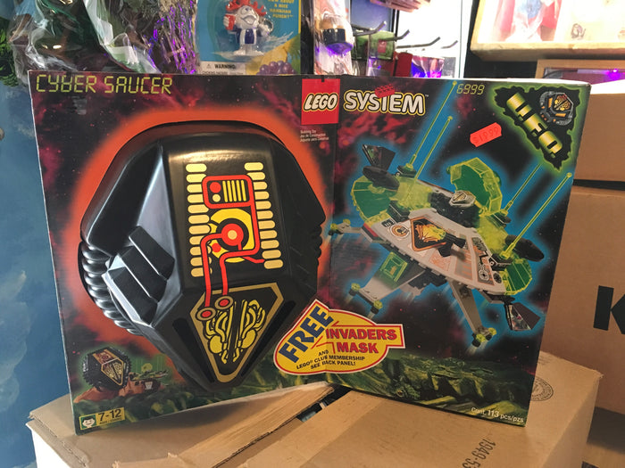 Lego 6999 : Cyber Saucer with Mask MIB Vintage