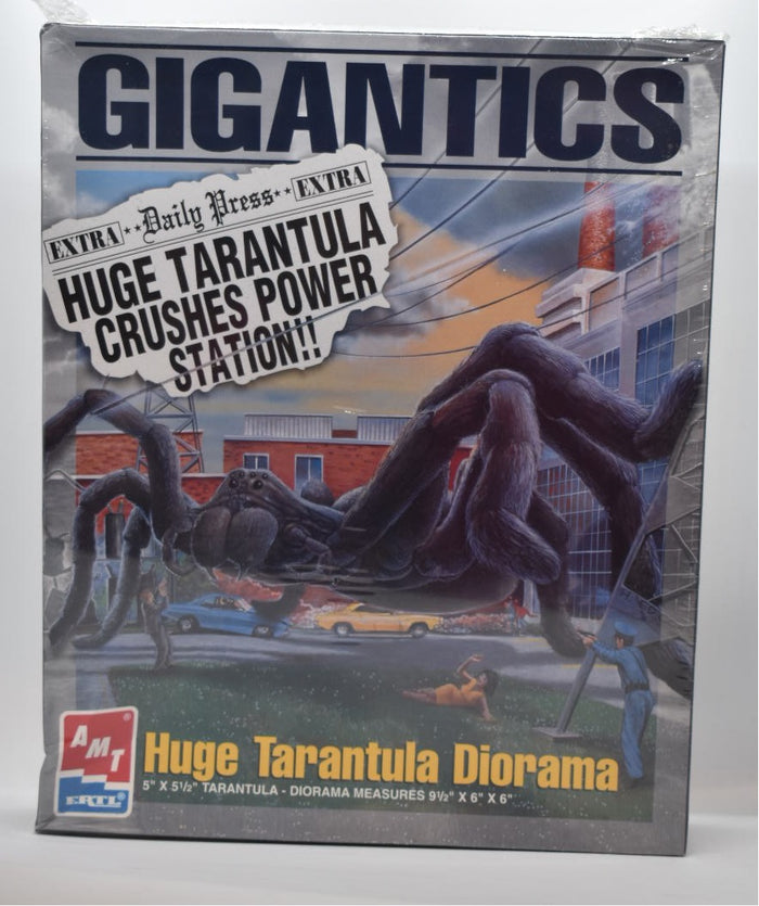 GIGANTICS! HUGE TARANTULA DIORAMA MONSTER MOVIE MODEL KIT! MIB