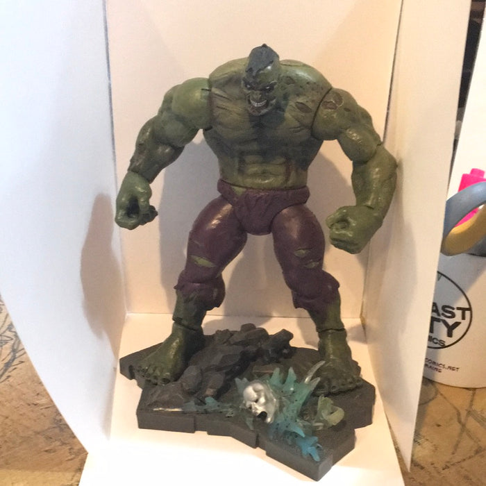 Diamond Select Zombie Hulk