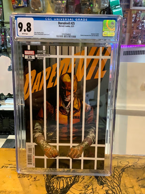 DAREDEVIL #25 CGC 9.8 Elektra Becomes Daredevil (1st print)